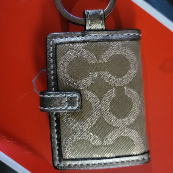 3 Large Coach Picture Frame Keychains - Picture 5 of 7